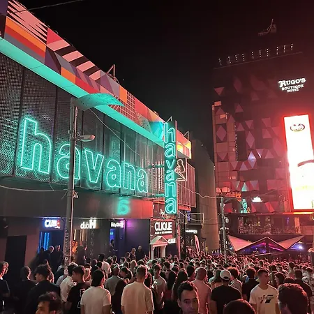 Apartment The Podium