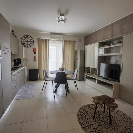 Апартаменты The Podium Zebbug (Western Region)