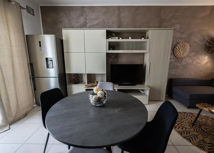 The Podium * Żebbuġ